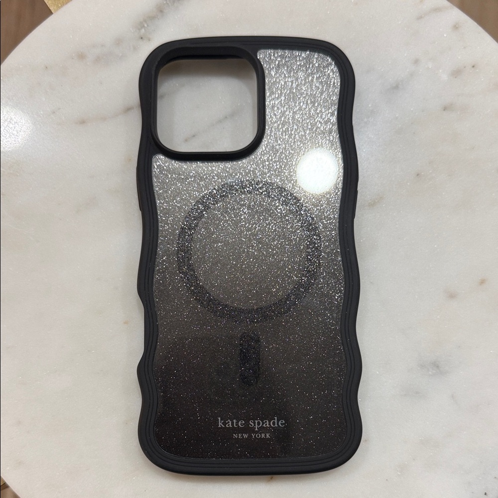 Kate spade 16 pro max case